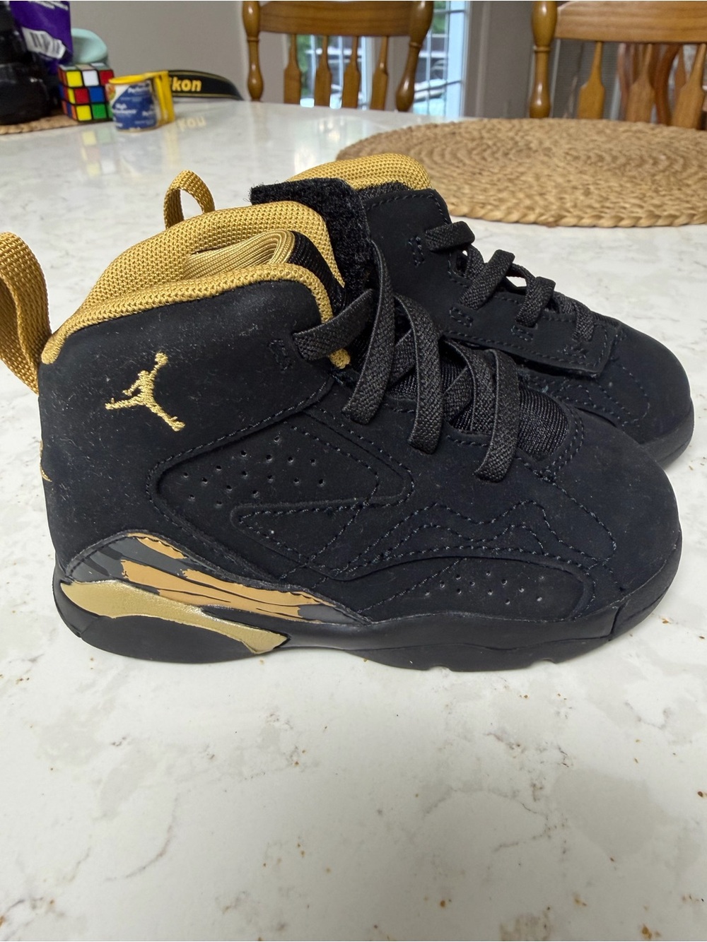 Jordan Kids Black and Gold High-Top Sneakers New No Box size 7